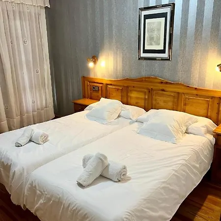 Hotel Eriste 2* 에리스테