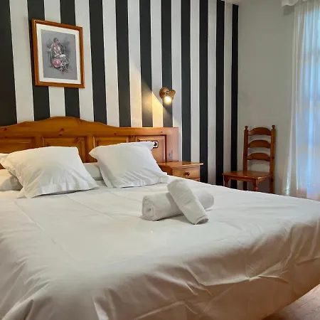 Hotell Hotel Eriste 2*