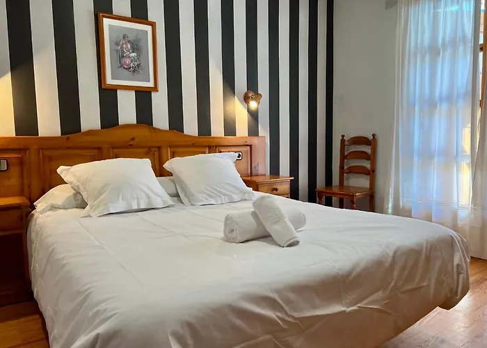 Hotell Hotel Eriste 2*